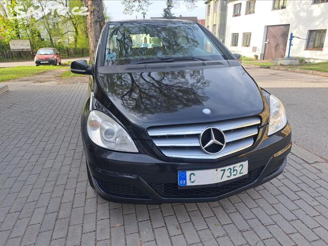 Mercedes Třída B